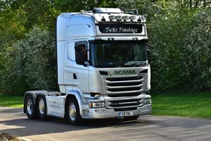 TICKS V8 THL 19pb1521