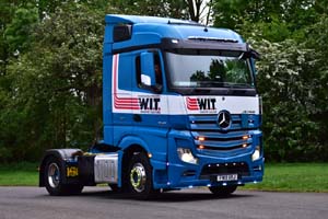 W I T FM15 KRJ 19pb0870