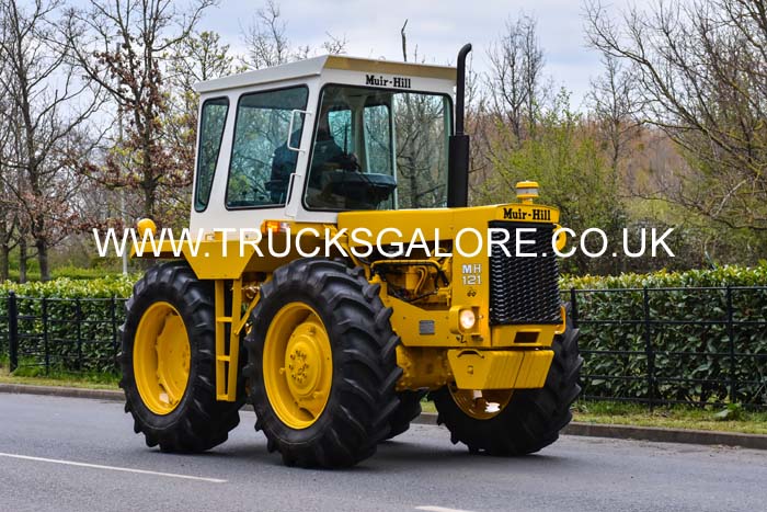 TRACTOR 19su0016