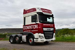 DOWNTON VX19 YHZ 22dv0452