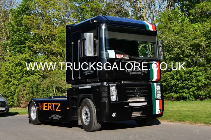 TRUCKING SOUNDS 22pb1083
