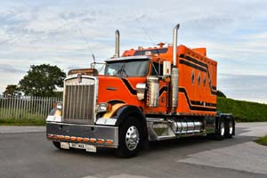 KM COMMERCIALS Q137 WAB  24nk0626