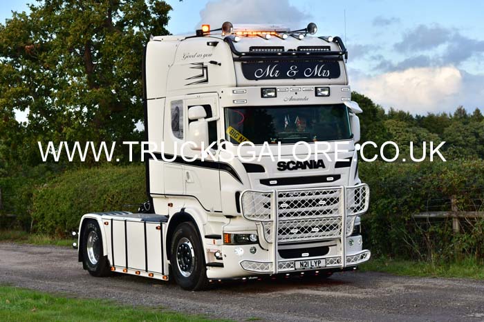 MR & MRS N21 LYP 25ch0585