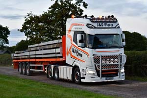 PIERCE J&D, SF75 VHY 25ch0671