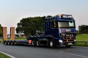 HELLARD WU72 KWM 25cv1172