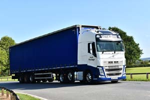 WOODYS YK70 URU 25cv0597