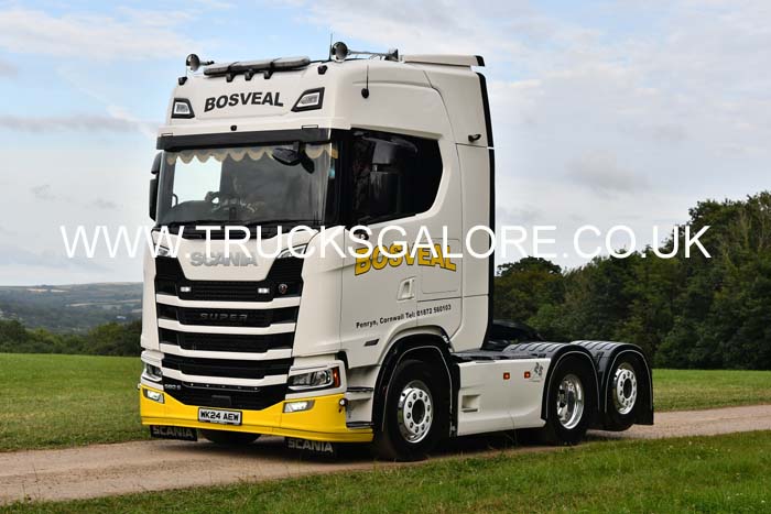 BOSVEAL WK24 AEW 25cw0411