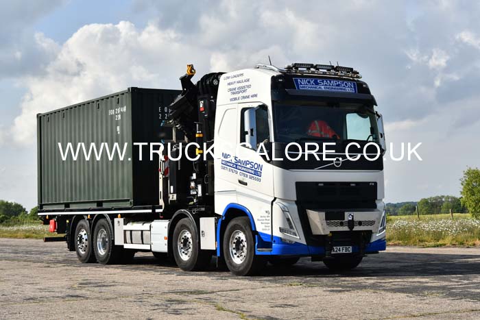 25dv0382