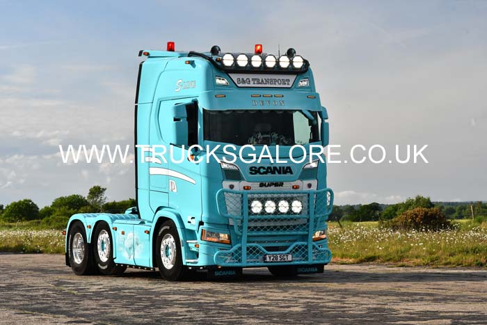25dv0440