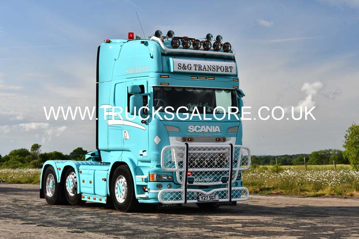 25dv0444