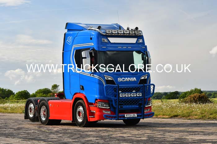 25dv0449