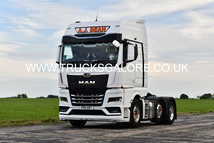 25dv0558