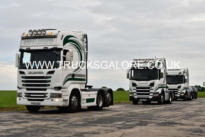 25dv0633