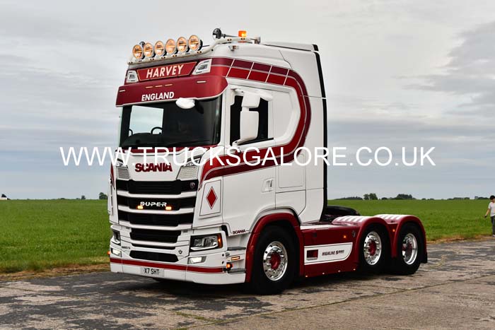 25dv0692