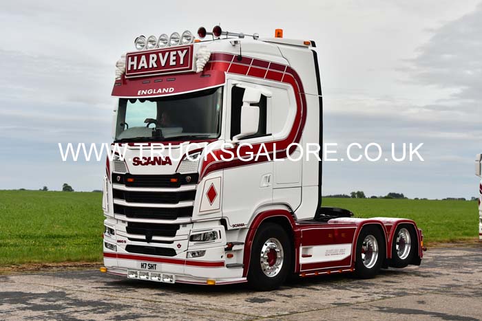 25dv0696