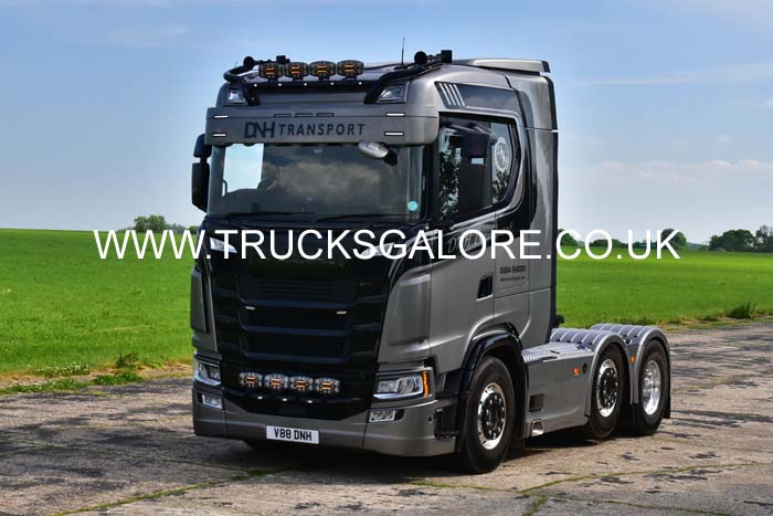 25dv1022