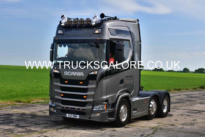 25dv1023