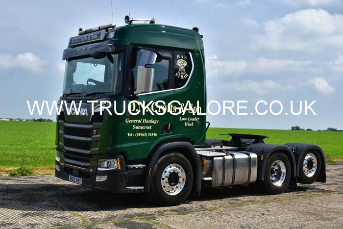 CROFTS DN, DN22 HAY 25dv0928