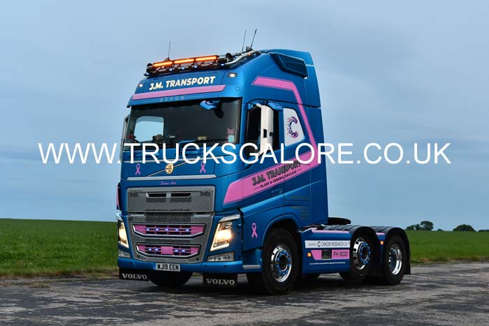 JM TRANSPORT WJ19 EEN 25dv0731