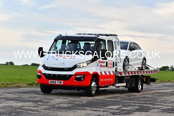 RIVERSIDE RM68 TOW 25dv0544