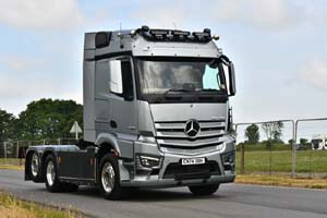 UNNAMED CN74 OOH 25dv0078