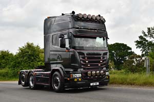 UNNAMED L111 YXO 25dv0126