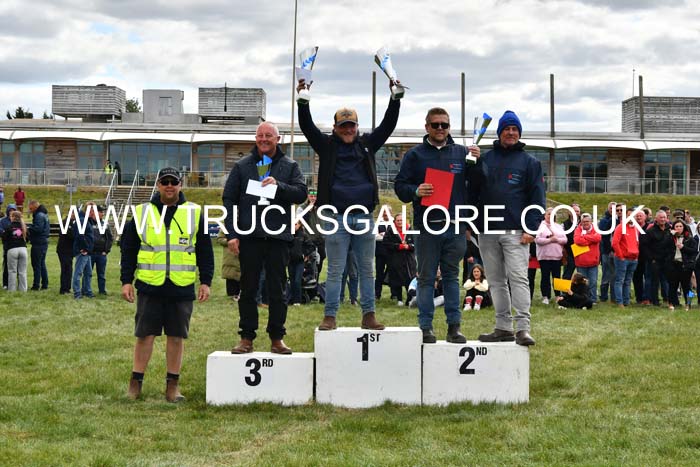 25Lc2374 Best Kept New Truck