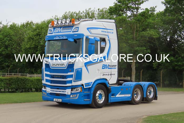 BM TRANSPORT 251-MN-431 25Lc0120