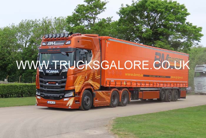 BM TRANSPORT 251-MN-707 25Lc0133