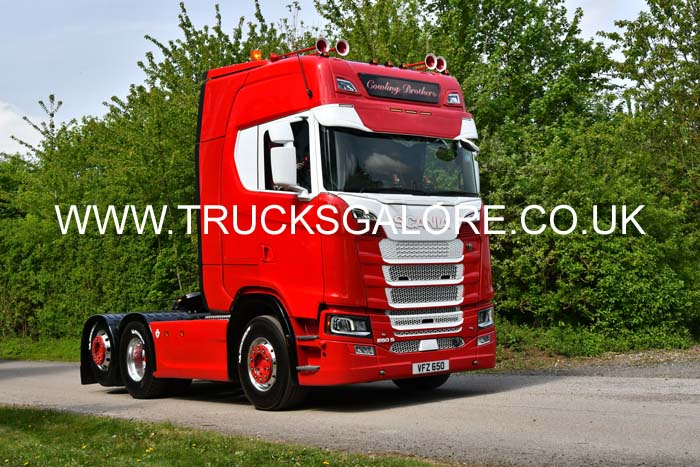 COWLING BROS VFZ 650 25Lc0479