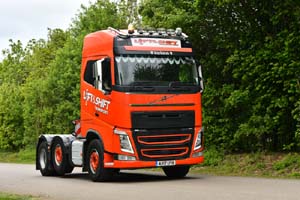 LIFT & SHIFT AV17 UYB 25Lc2245