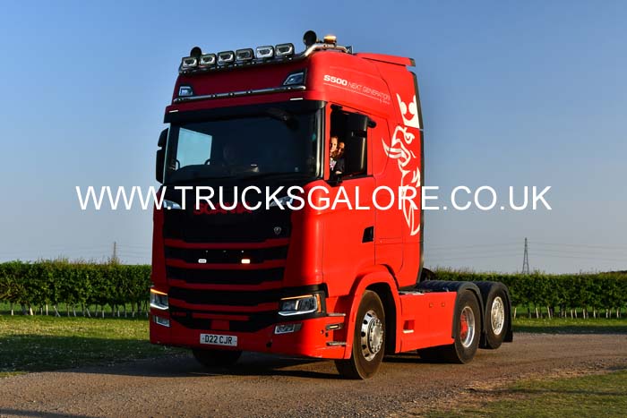 25Lc1556