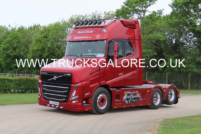 MALCOLM V100 WHM 25Lc0123