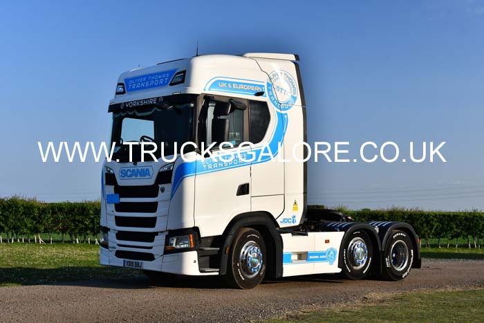 OLIVER THOMAS YD19 BBJ 25Lc1477