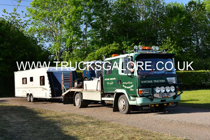 VINTAGE TRACTORS E514 PWO 25Lc1337