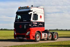 ROBINSON, IAN PO69 XDB 25Lc1762