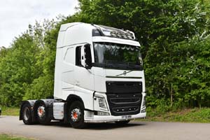 25Lc2256