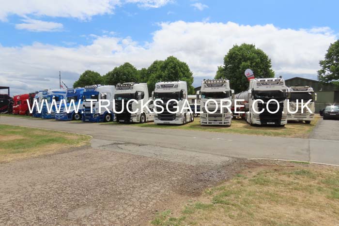 LN TRANSPORT FLEET 25mv0969