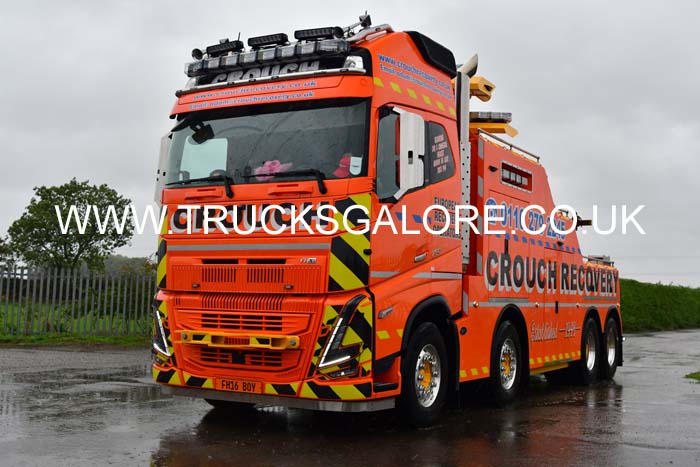 CROUCH FH16 BOY 25nk0565