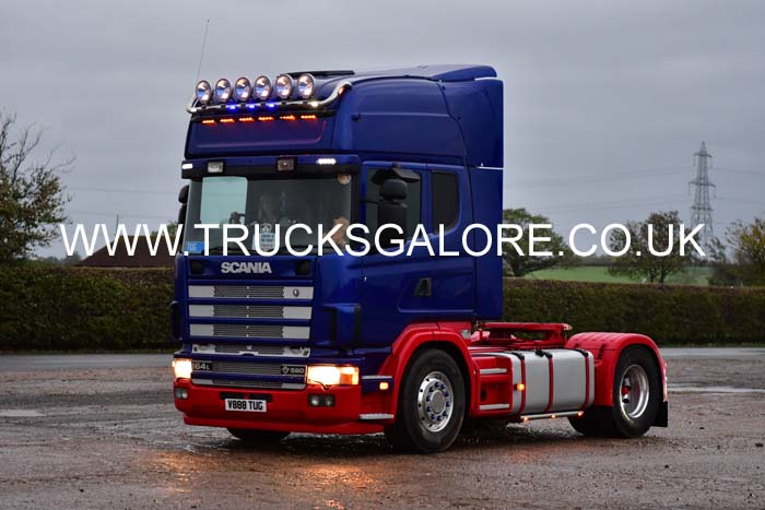 UNNAMED V888 TUG 25nk0959