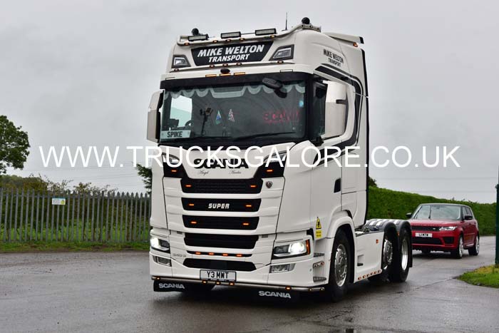 WELTON, MIKE Y3 MWT 25nk0234