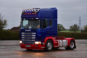 UNNAMED V888 TUG 25nk0959