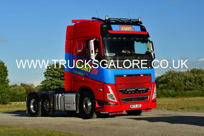 BARRY T, WU72 JDX 25sm0688