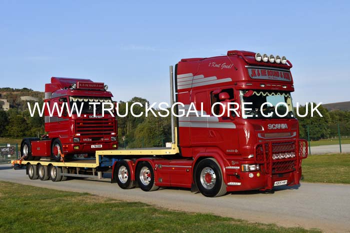 BOUND JK&ME, KB05 HAY 25wa0356