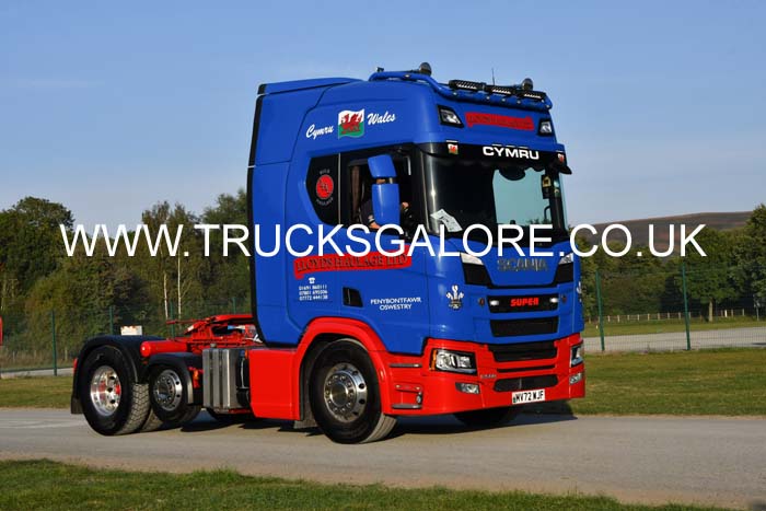 LLOYDS MV72 WJF 25wa0368