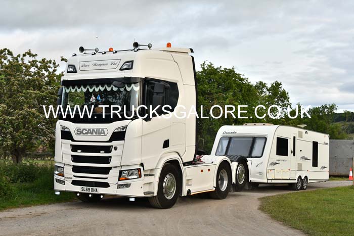 25ws0451