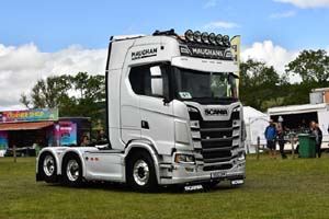 25ws0551