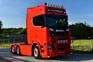 UK & EURO UHZ 650 25ws0384