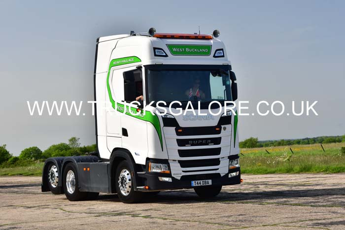 26dv0481