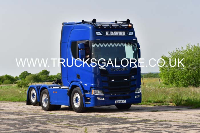 26dv0558